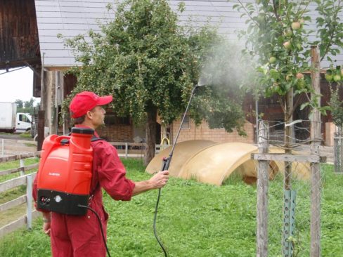 PiP Rueckenspritze Obstbau
